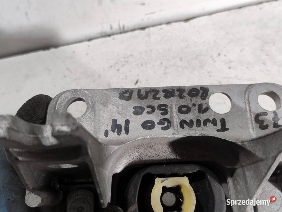 ŁAPA PODUSZKA SILNIKA RENAULT TWINGO III 10 SCE
