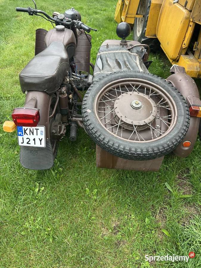 Ural Dniepr 650 z koszem turystyczny