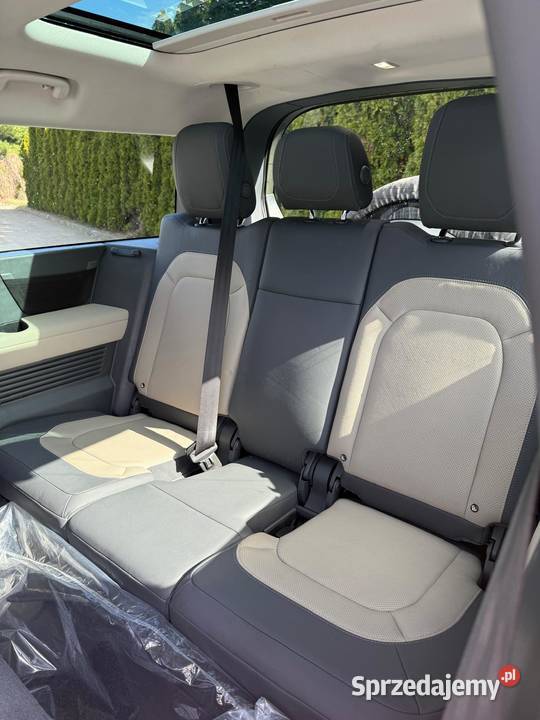 Land Rover Defender 7 osobowy mild hybrid Borek Wielkopolski sprzedam