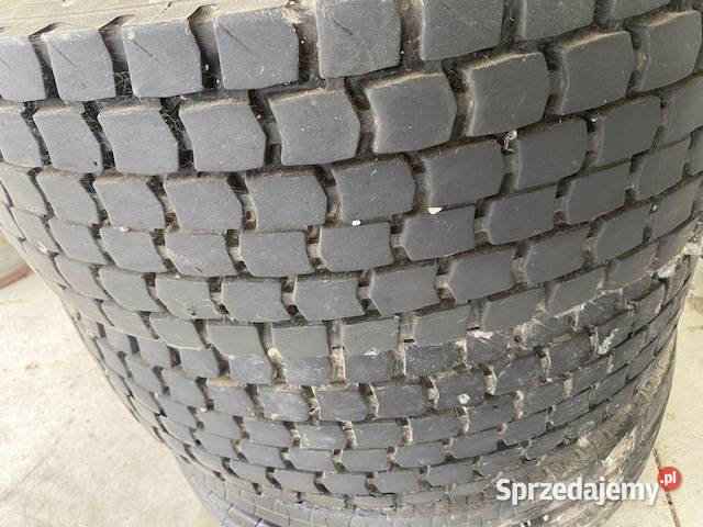 Opona KUMHO KRD02 28570R195