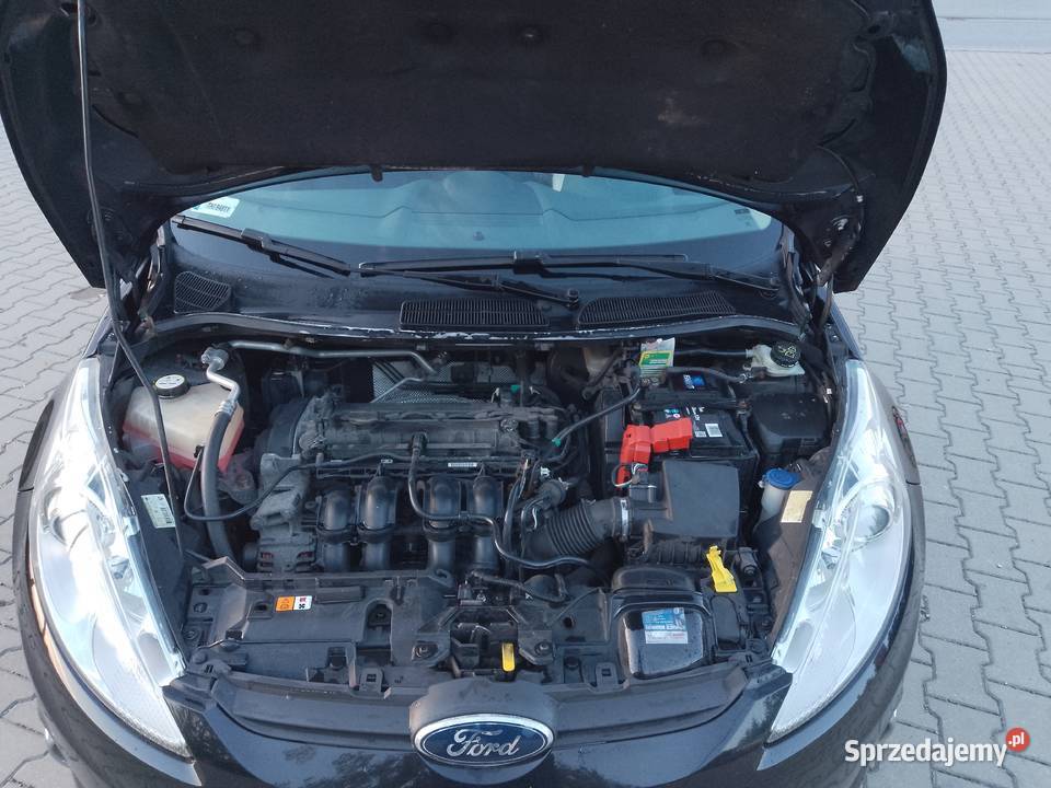 Ford Fiesta 2010r 16 Benzyna 120 wersja TITANIUM wspomaganie kierownicy Radom sprzedam