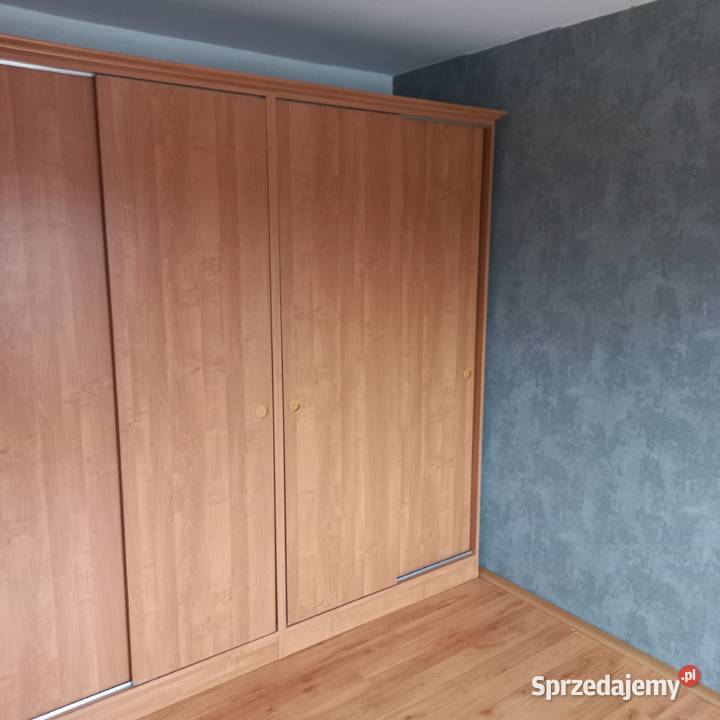 Sprzedam mieszkanie 3 pokoje pom. użytkowe Mieszkania Wiślica