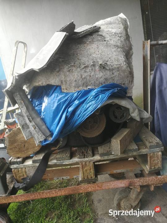 Fiat Cinquecento 900 uszkodzony silnik podwozie