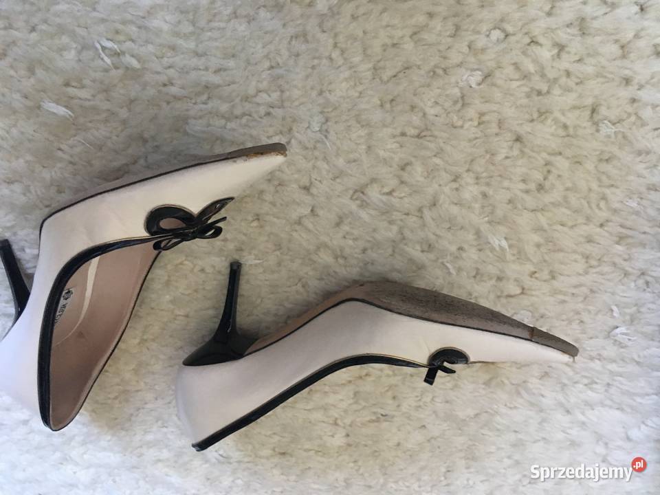 Kremowe czółenka Deni Cler wielkopolskie Piła sprzedam