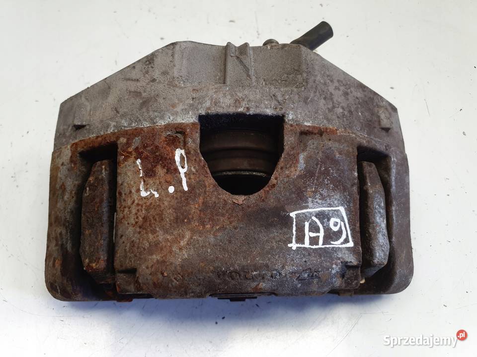 Volvo XC90 I PRZEDNI ZACISK HAMULCOWY lewy przód Chełm