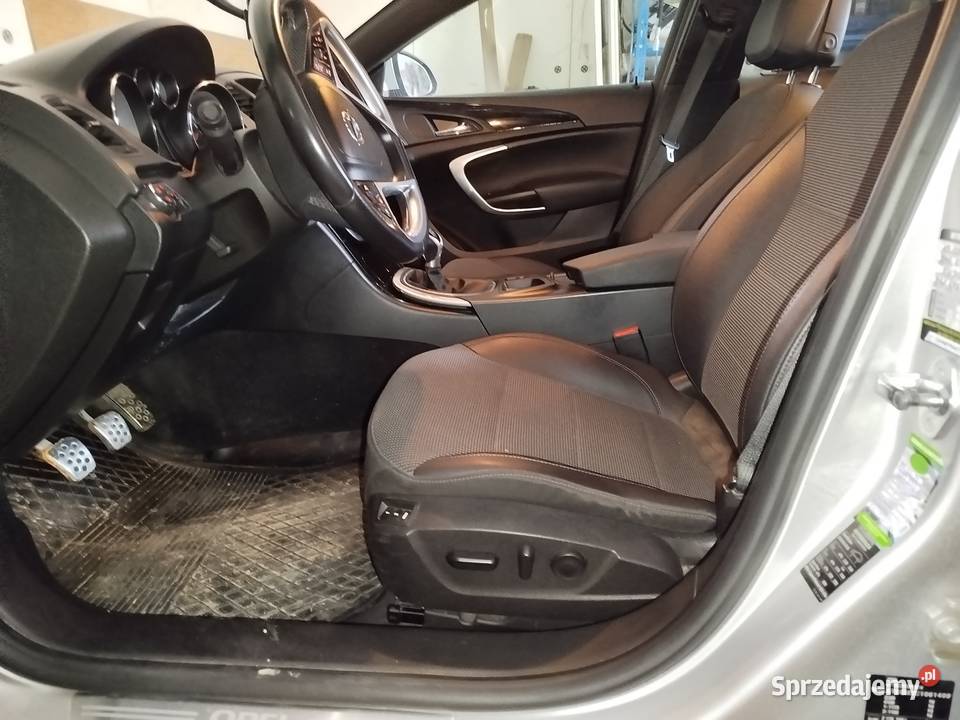 Opel Insignia 20 160 2012r regulowane zawieszenie