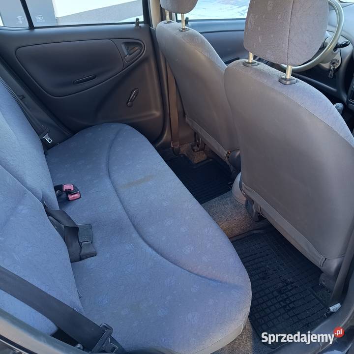 Toyota Yaris 14 D4D pierwszy właściciel 239 koła Yaris Radom sprzedam