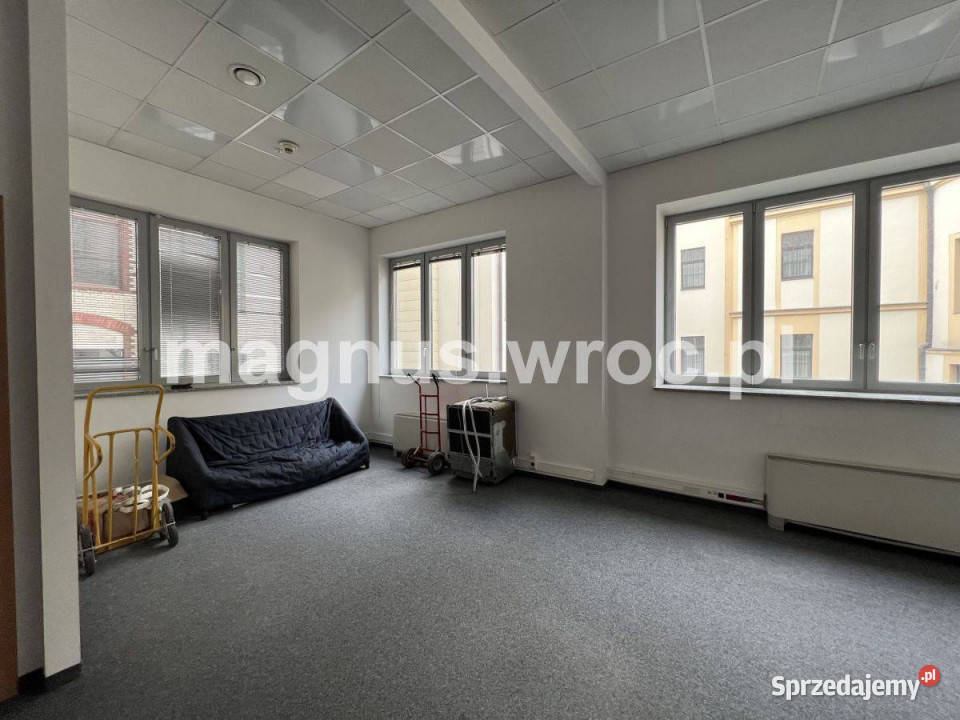 Powierzchnia birowa do wynajęcia na Rynku Ilość pomieszczeń 1 Wrocław