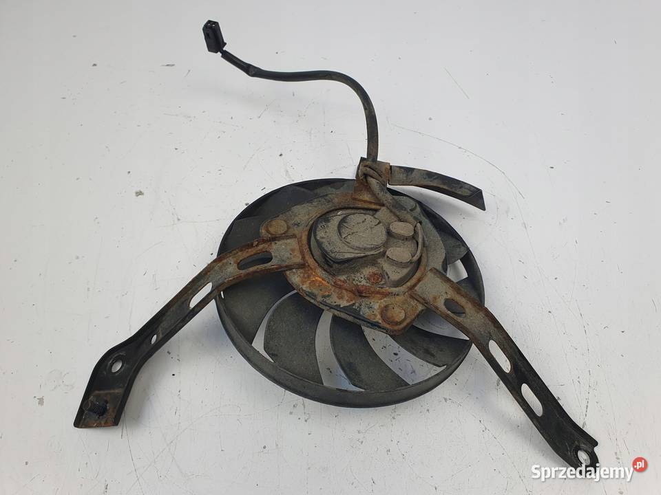 WENTYLATOR CHŁODNICY WIATRAK Yamaha XSR 700 Układ chłodzenia