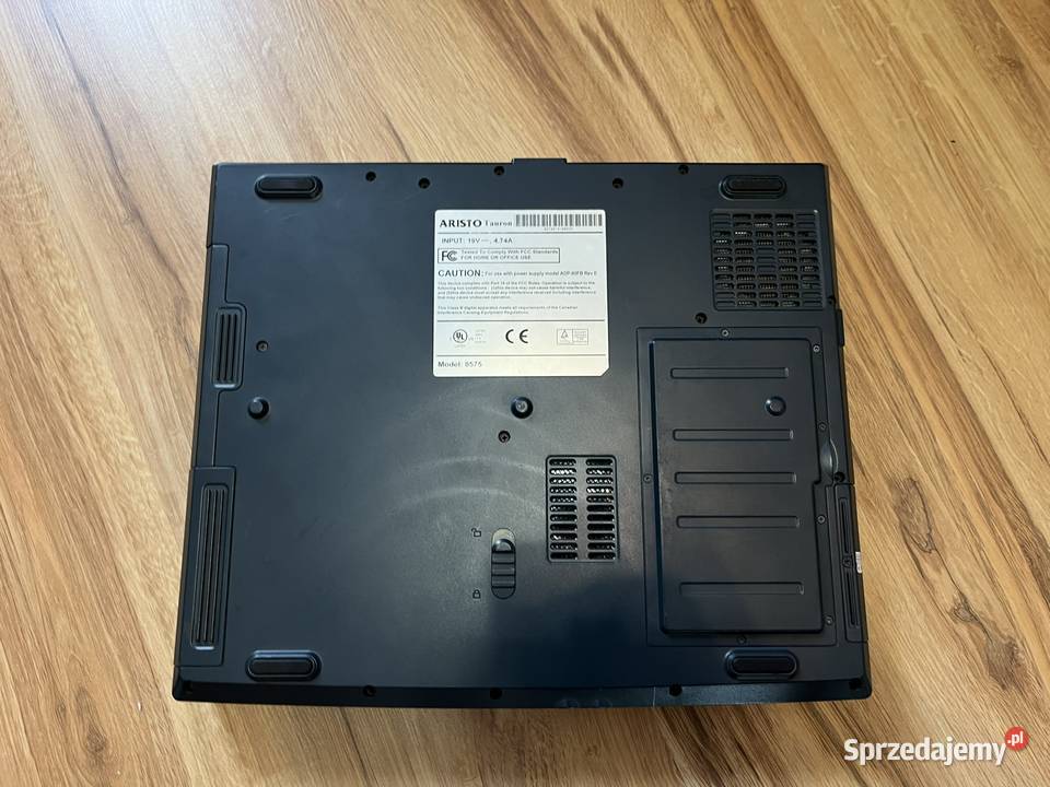 Zabytkowy laptop Aristo Tauron 8575 małopolskie Brzana sprzedam