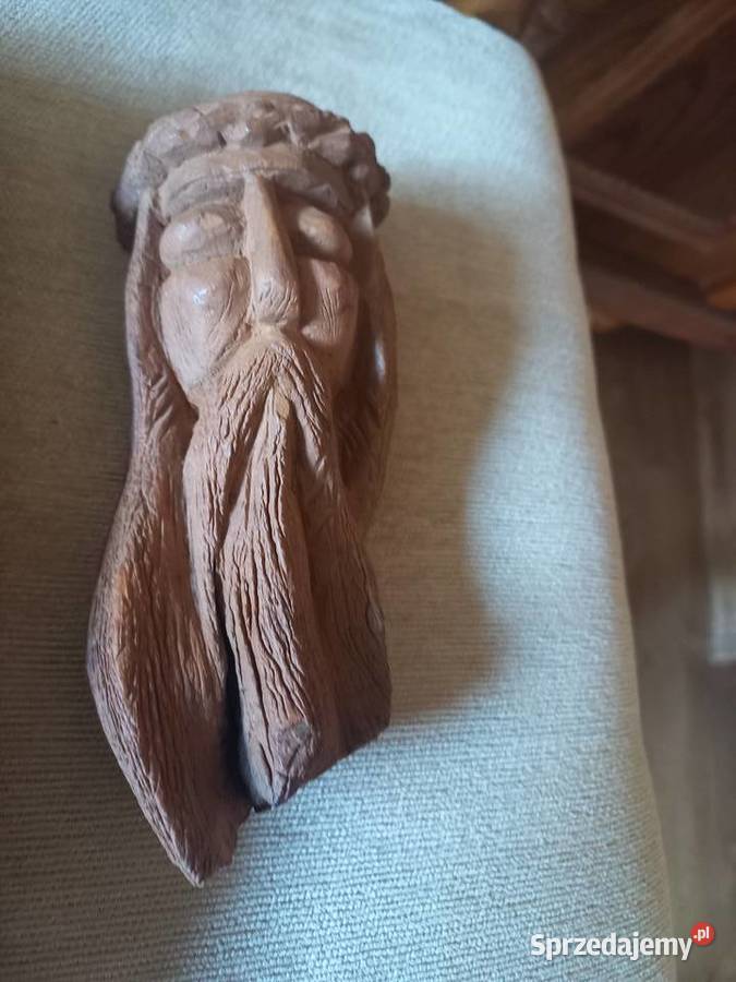 Rzeźby głowa Chrystusa i głowy Chrystusa z Lipno