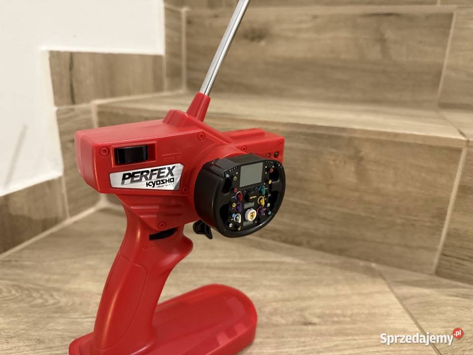 Model Ferrari F2005 Deagostini Kyosho silnik