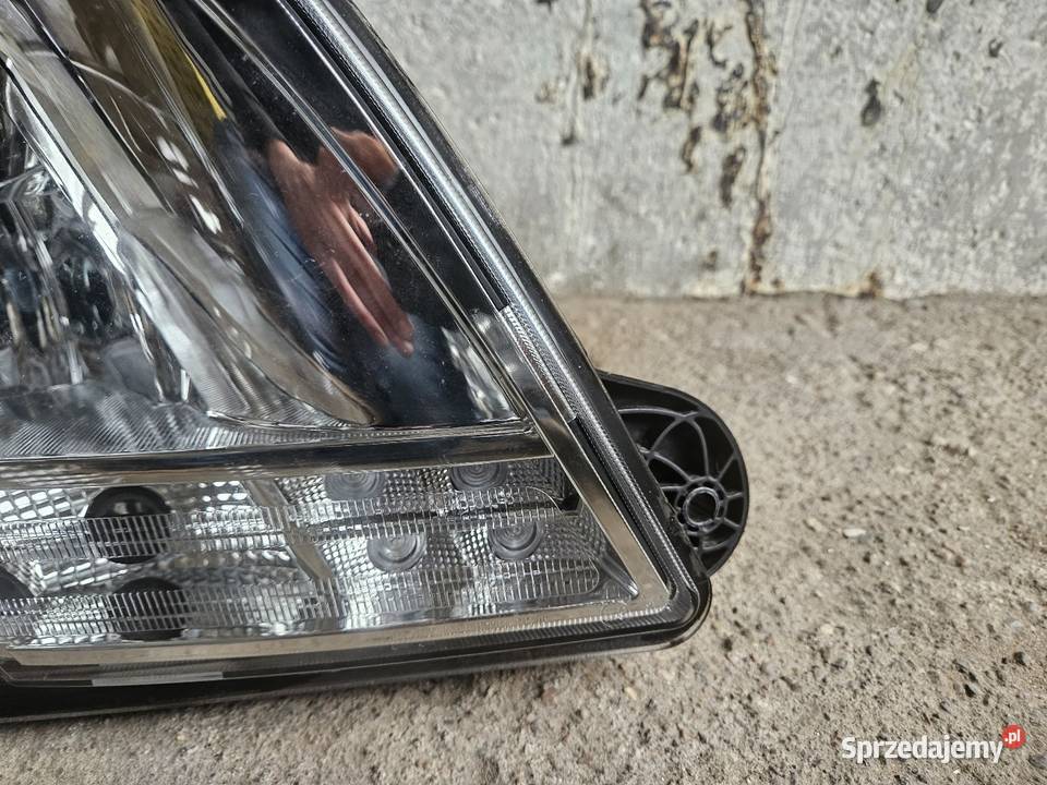 Lampa przednia prawa DAF XF 106 Międzychód