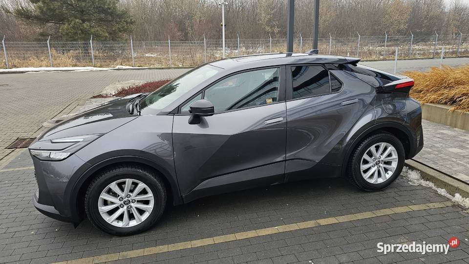 Toyota CHR 2024 bezwypadkowy Gwarancja Salon poduszka powietrzna Kraków sprzedam