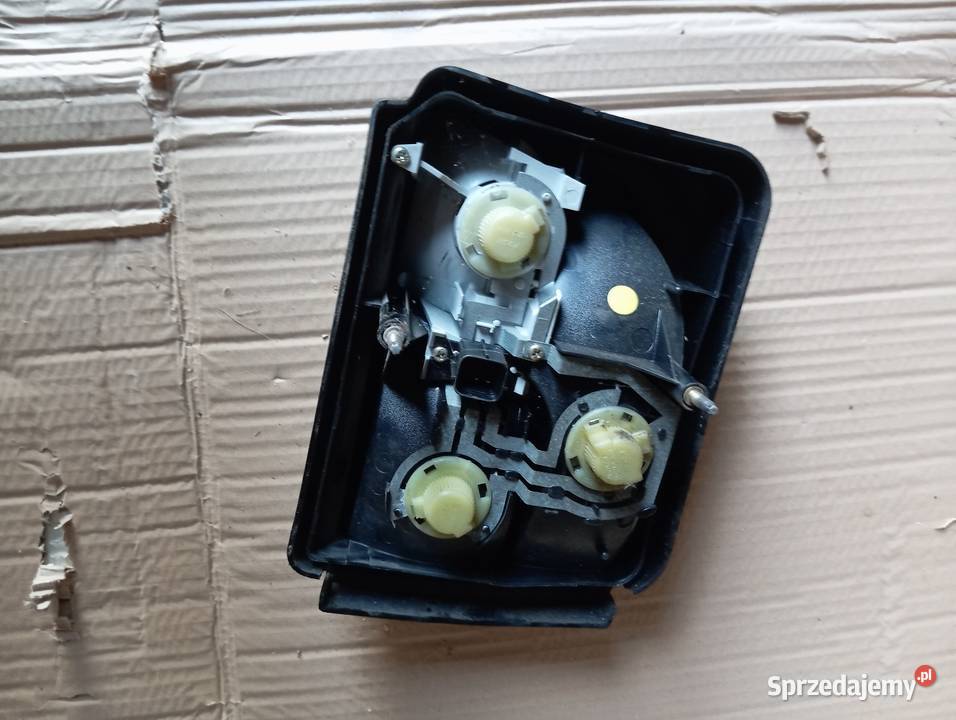 Lampa Lewa Tył Ligier Ambra Starachowice