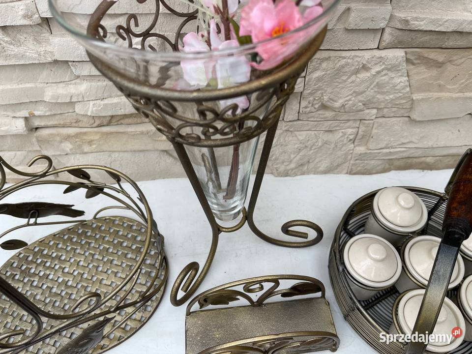 Kolekcja do kuchni metaloplastyka koszyk inny kolor Kłodzko