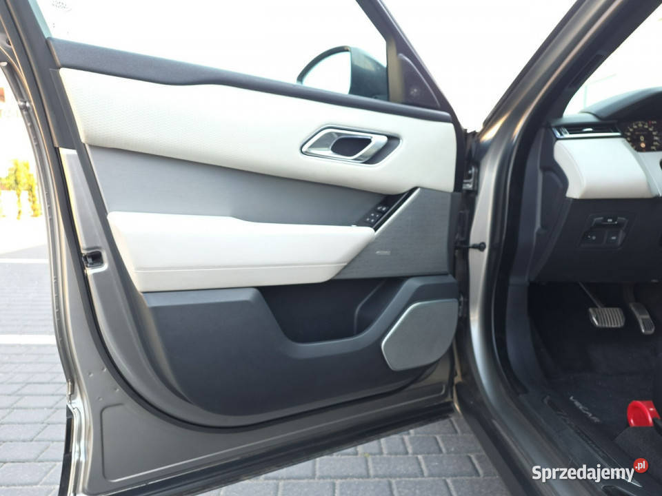 Land Rover Range Rover VELAR fv23panorama240R Toruń