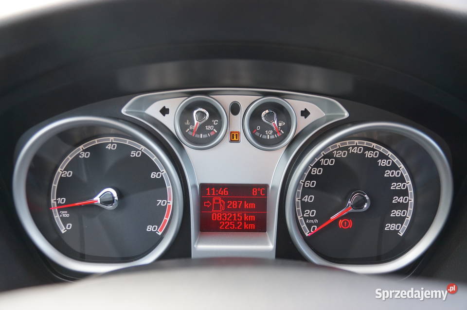 Ford Focus ST 25 Benzyna 225 Klimatronic Ksenon czujnik parkowania Nowy Sącz sprzedam