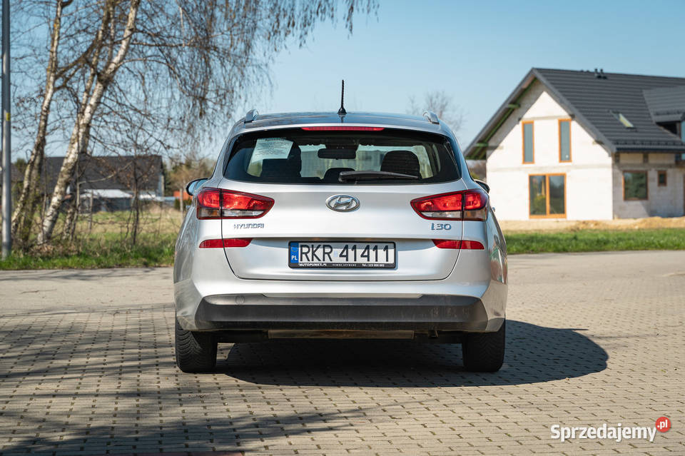 Hyundai I30 kombi silnik 14l krajowy serwisowany i30 Świerzowa Polska