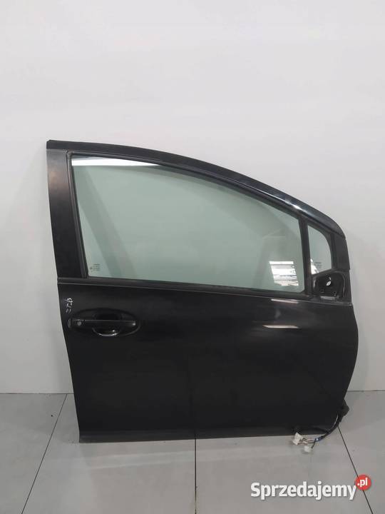 DRZWI PRAWE PRZÓD 209 Toyota Yaris II 20052011