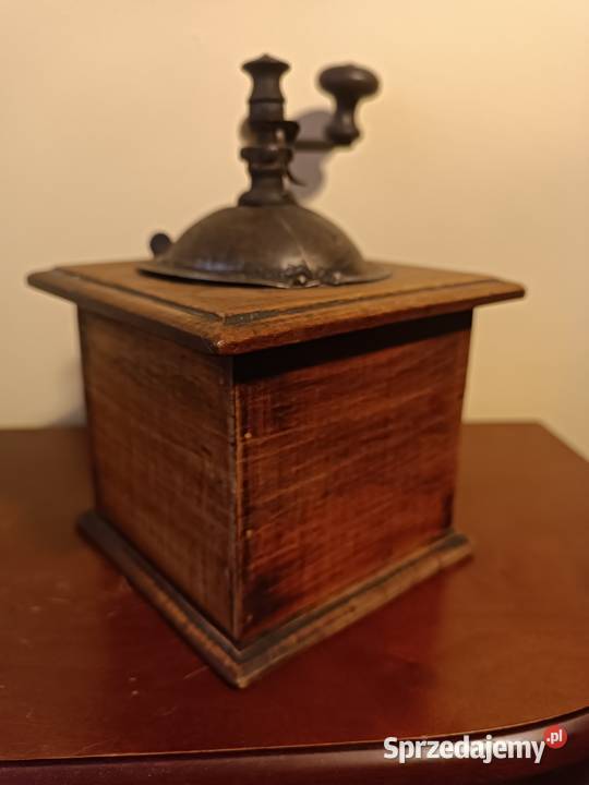 Stary młynek do kawy Peugeot Freres Budzyń