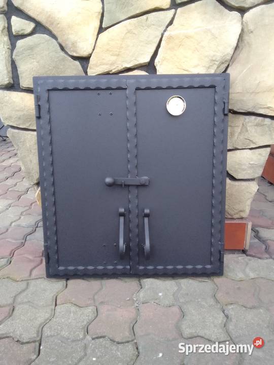 Drzwiczki do wędzarni ogrodowej Góra