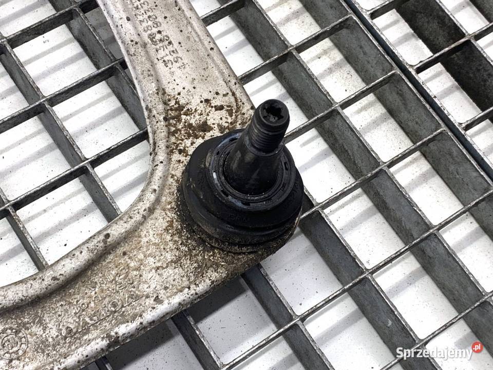 WAHACZ PRAWY PRZÓD VOLVO S90 II SedanLimuzyna