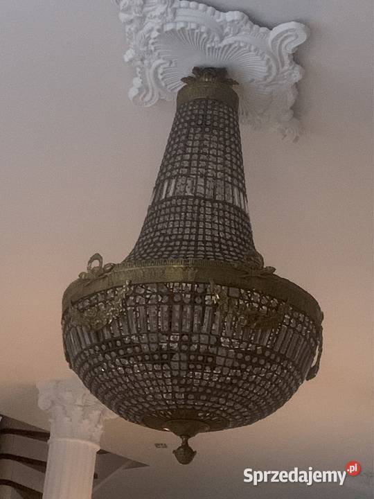 Antyczny żyrandol