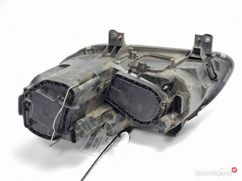 LAMPA PRAWA PRZÓD VOLKSWAGEN TOURAN osobowe