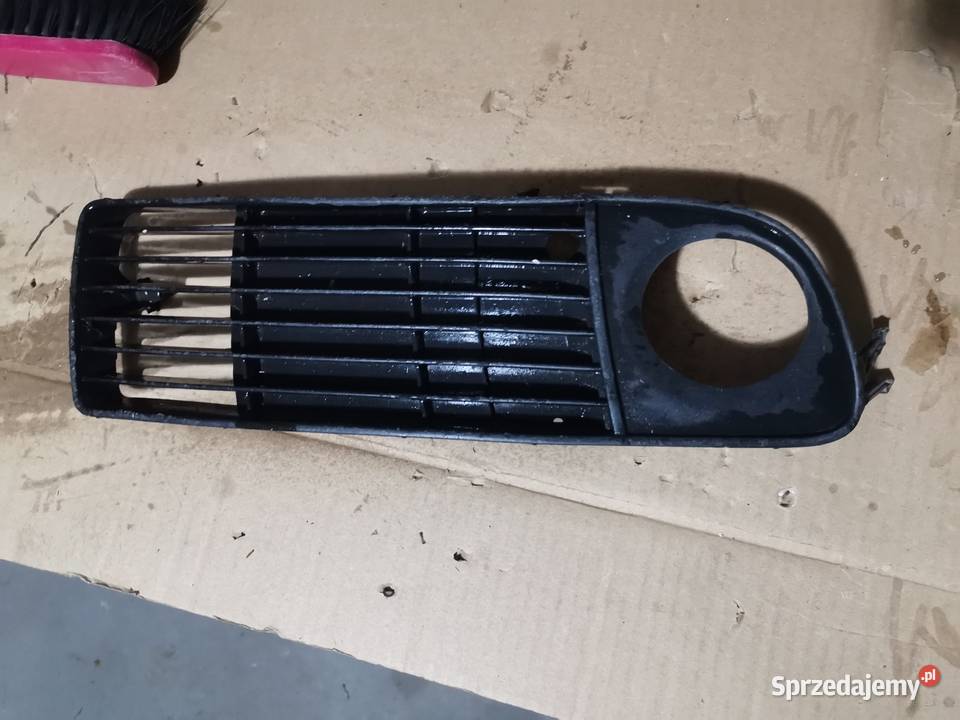Zaślepka kratka halogenu Audi a6 c5 avant 9701 lubelskie Zamość