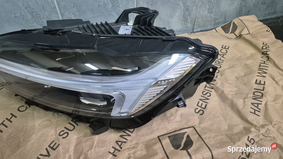 Lampa lewa Volvo XC60 II 2 lift wersja Bielsko-Biała sprzedam