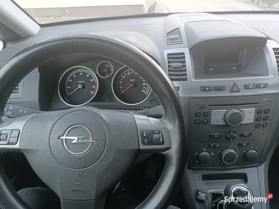 Opel ZafiraB 18 Gaz2006R7 OsoboweMożliwość Zafira łódzkie Łask