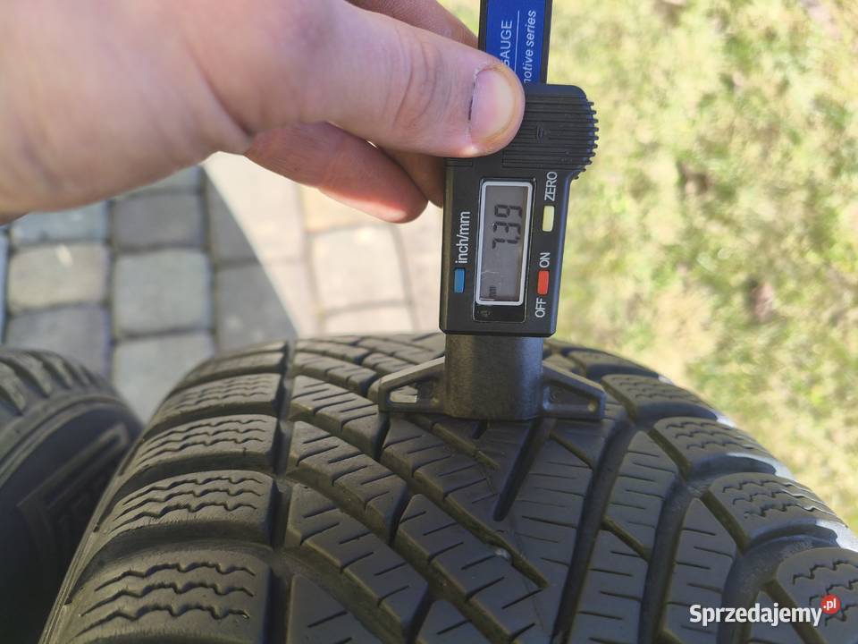 2 Opony zimowe PIRELLI WINTER Cinturato 2156017 215