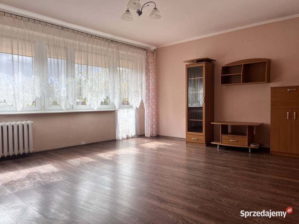 Mieszkanie 3pokojowe z balkonem i piwnicą 3 piętra i więcej Szczytno
