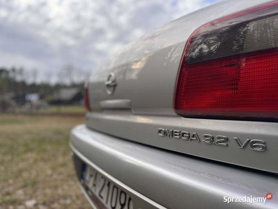 Opel Omega B FL 2002r 32 V6 218 Automat Bogate nieuszkodzony Parczew