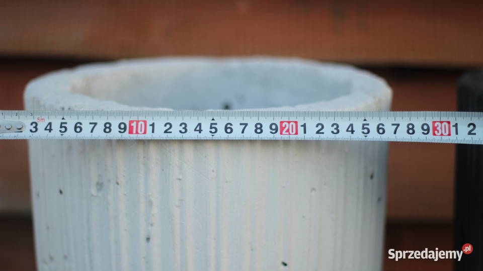 Figury rzeźby ogrodowe betonowe donica Donice