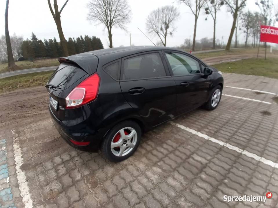 Ford Fiesta 10 Benzyna 100 Rok produkcji 2016 Świecie sprzedam