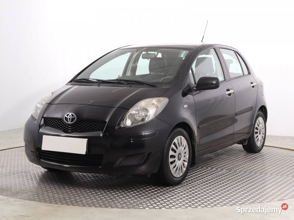 Toyota Yaris 133 Dual VVTi Rok produkcji 2010 Katowice