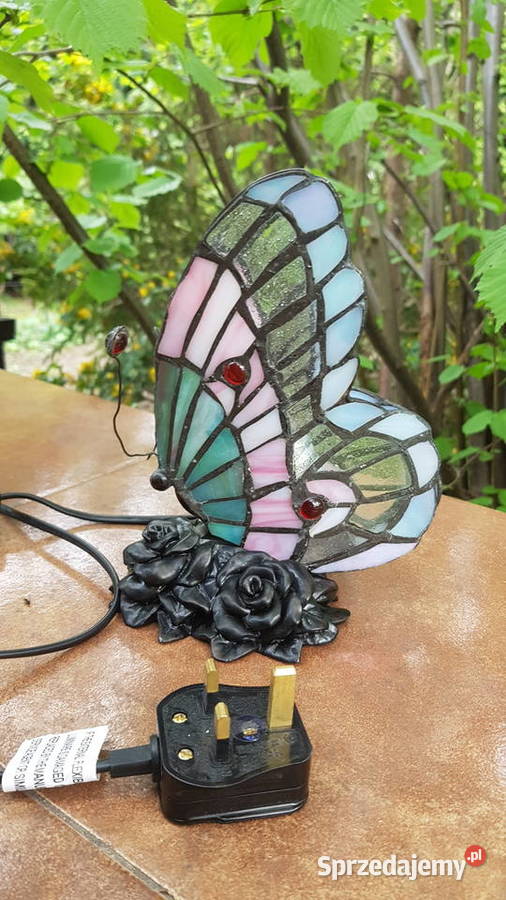 Lampa witrażowa w formie motyla Myszków