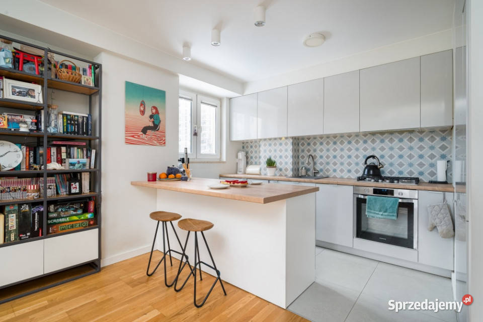 Metro Służew Narożne Parking Spółdzielczy 569m