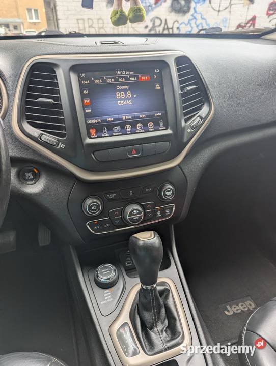 Super stan mały przebieg LPG benzyna+LPG Cherokee Warszawa