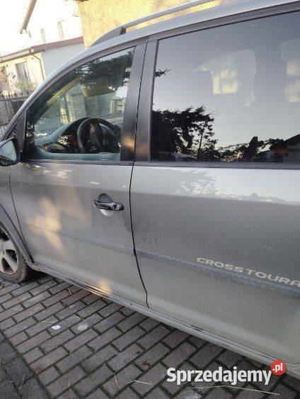 Vw Touran 20 tdi automat szary Źródła