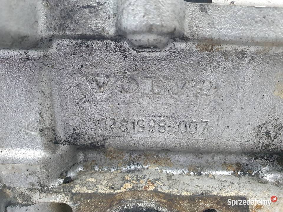 GŁOWICA Volvo S60 S80 V70 XC70 XC90 24 D5 Głowice cylindrów