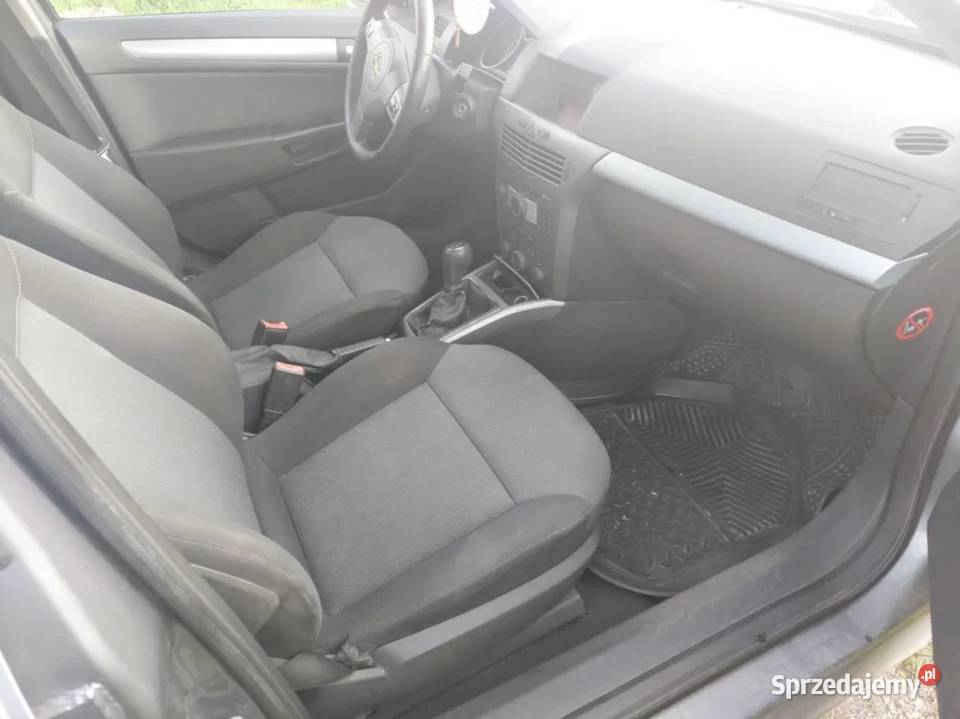 Opel Astra 17 CDTI 101 Isuzu wersja Cosmo Hak nieuszkodzony