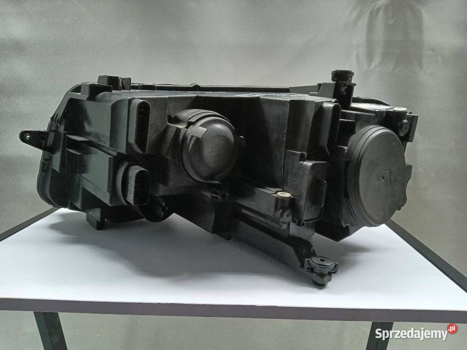 LAMPA PRAWY PRZÓD VW TIGUAN 2 5NB941006B Oświetlenie wielkopolskie sprzedam