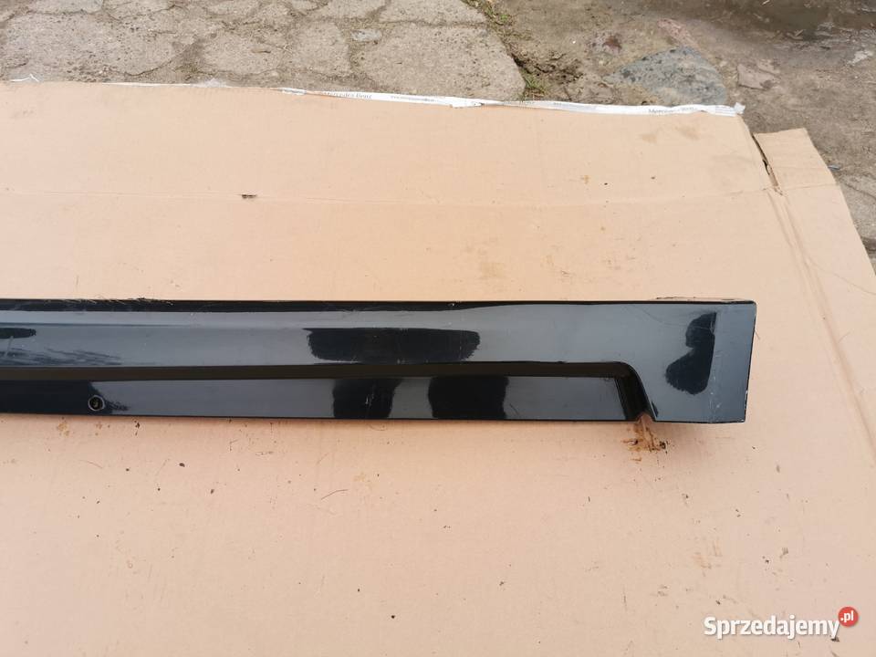 Listwa progowa lewa toyota Avensis t27 lift t29 osobowe wielkopolskie Międzychód