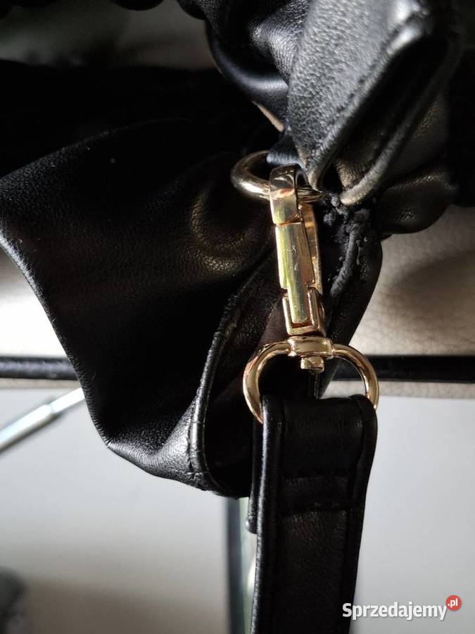 Torebka worek Wittchen czarna hobo bag miękka Dla kobiet sprzedam