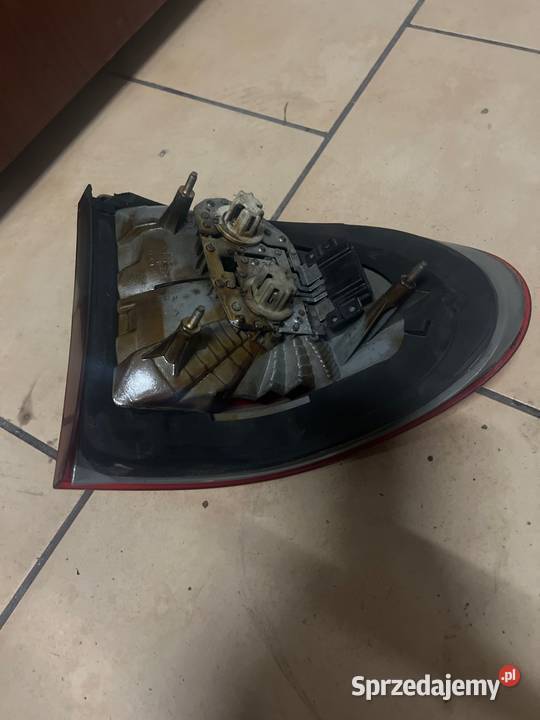 Lampa tył lewa mercedes e klasa kombi osobowe Margonin
