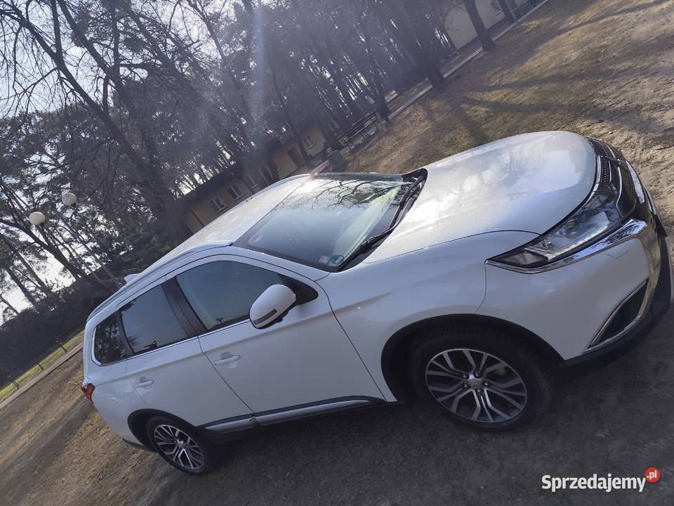 Mitsubishi Outlander 22 diesel 2018 światła przeciwmgielne Kozienice