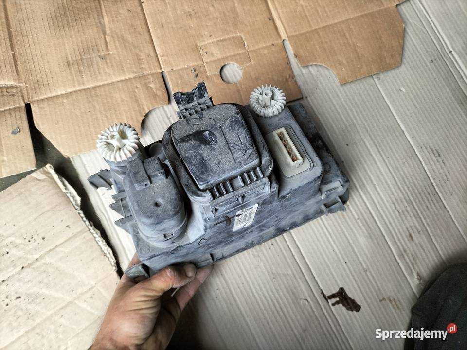 LAMPA PRZÓD LEWA Polo 4 IV 6KV5 Valeo 6K5941009P Kamień-Kolonia